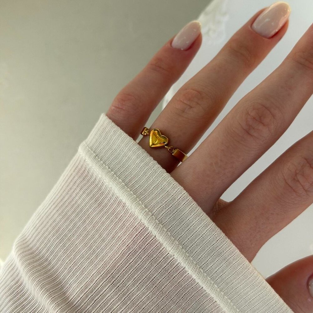 Sku0532 Retro‎ Gold Heart Shaped Women Ring Vintage inspired stainless steel